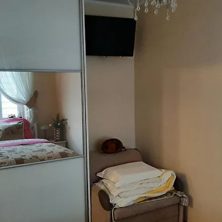 Yasumi アパート *